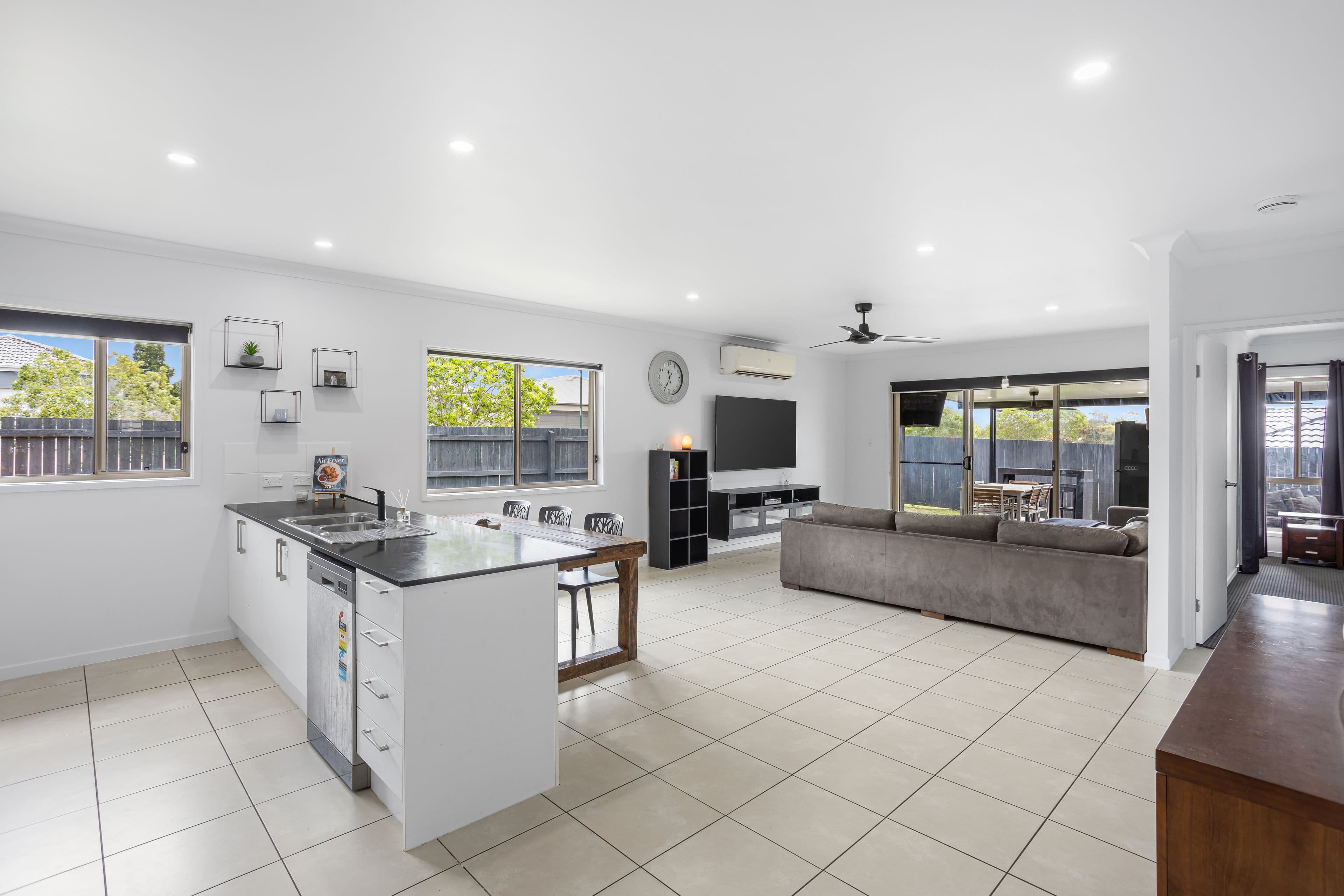 4 Tyrol Road, Coomera QLD 4209, Coomera - Thumbnail 4