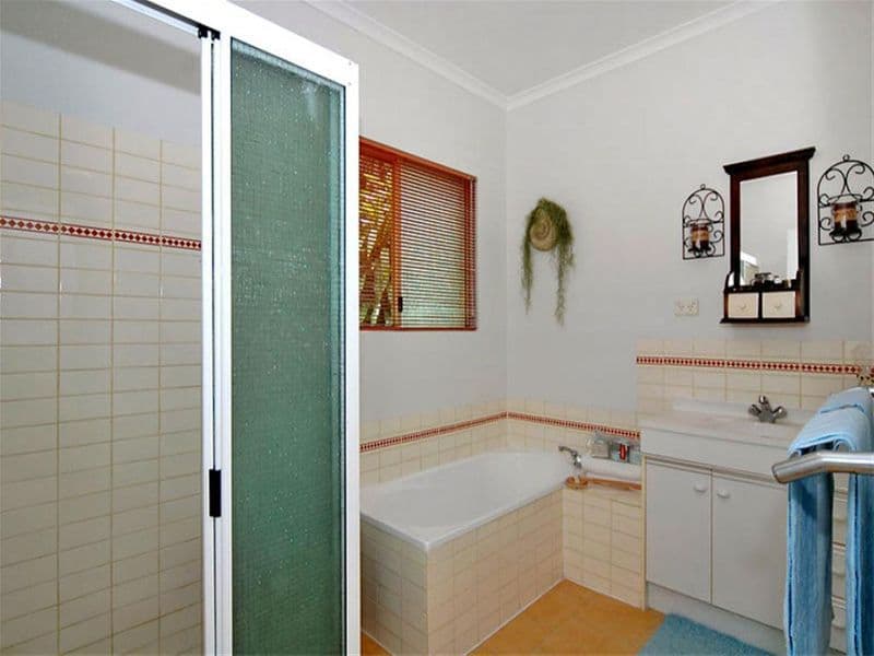 18  Pristine Place, DUNDOWRAN BEACH QLD 4655, Dundowran Beach - Thumbnail 8