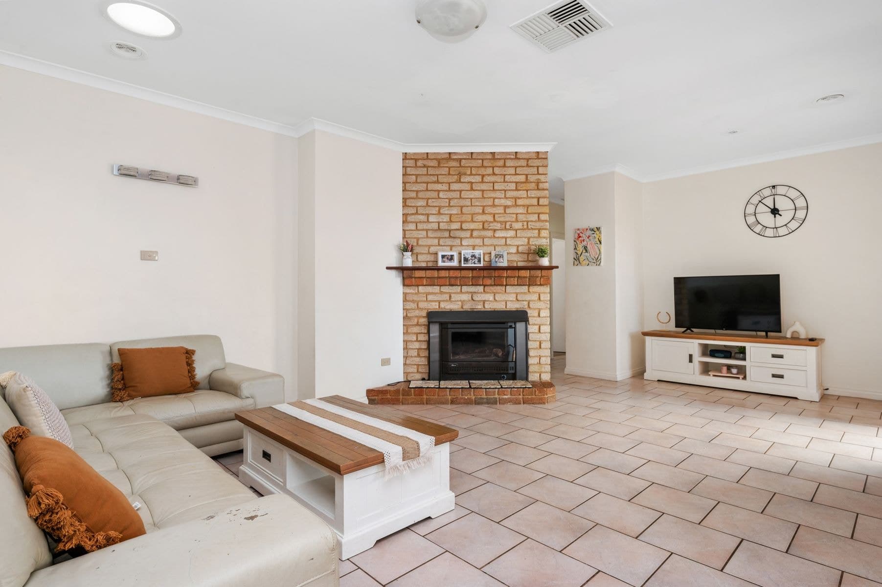 9 Burkett Drive, Hannans WA 6430, Hannans - Thumbnail 3