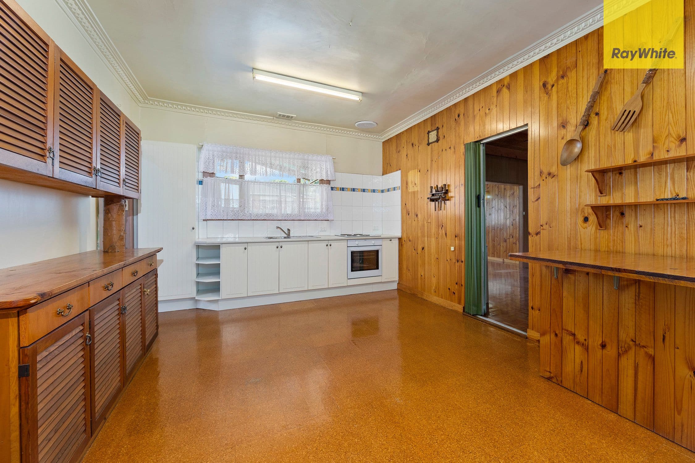 27 Ivanhoe Avenue, St Albans VIC 3021, St Albans - Thumbnail 5