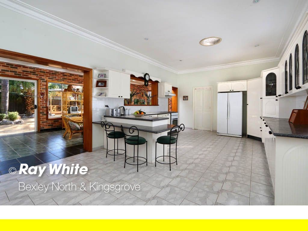2 Perrys Avenue, BEXLEY NSW 2207, Bexley - Thumbnail 2