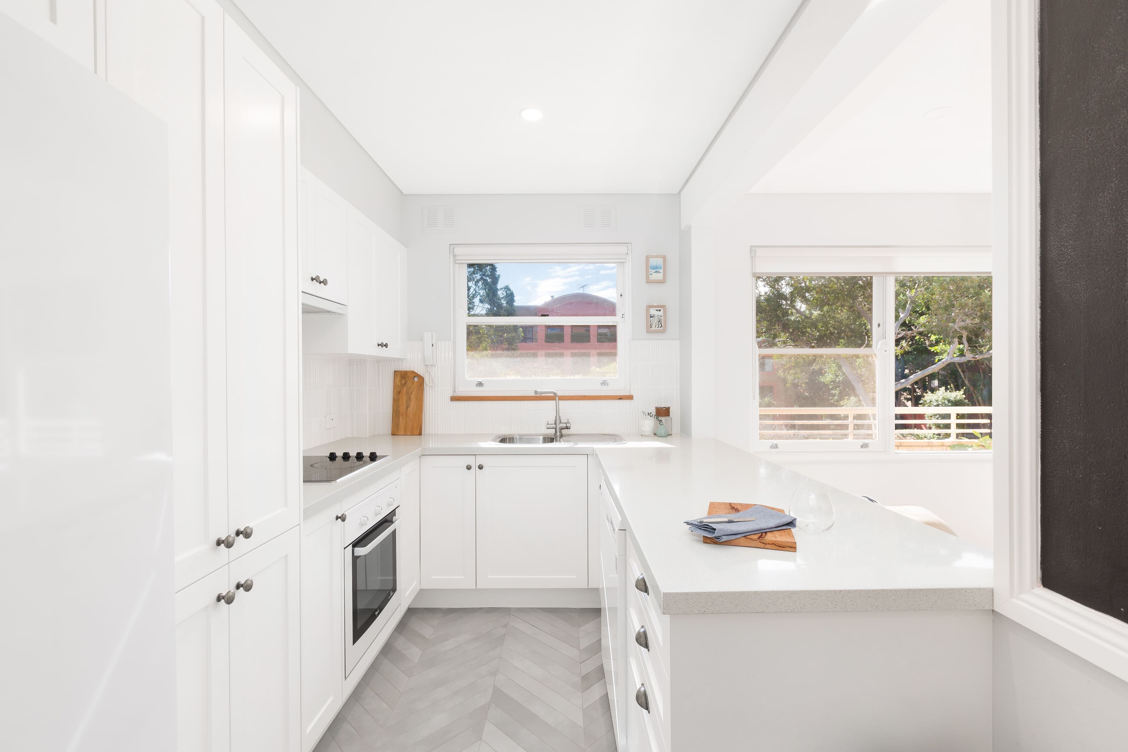 4 Allison Road, Cronulla NSW 2230, Cronulla - Thumbnail 2