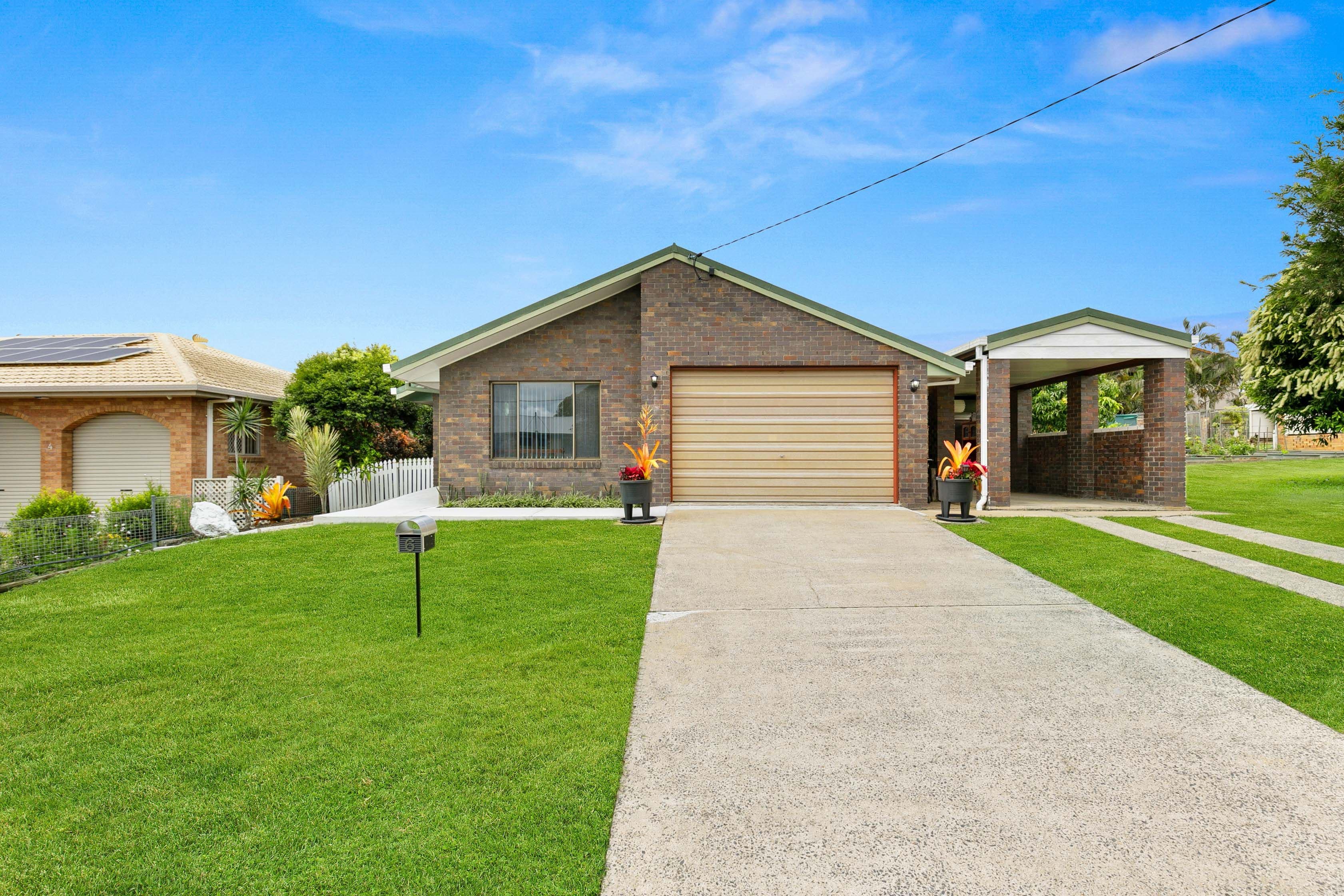 6 Ungowa Avenue, Pialba QLD 4655, Pialba - Image 1