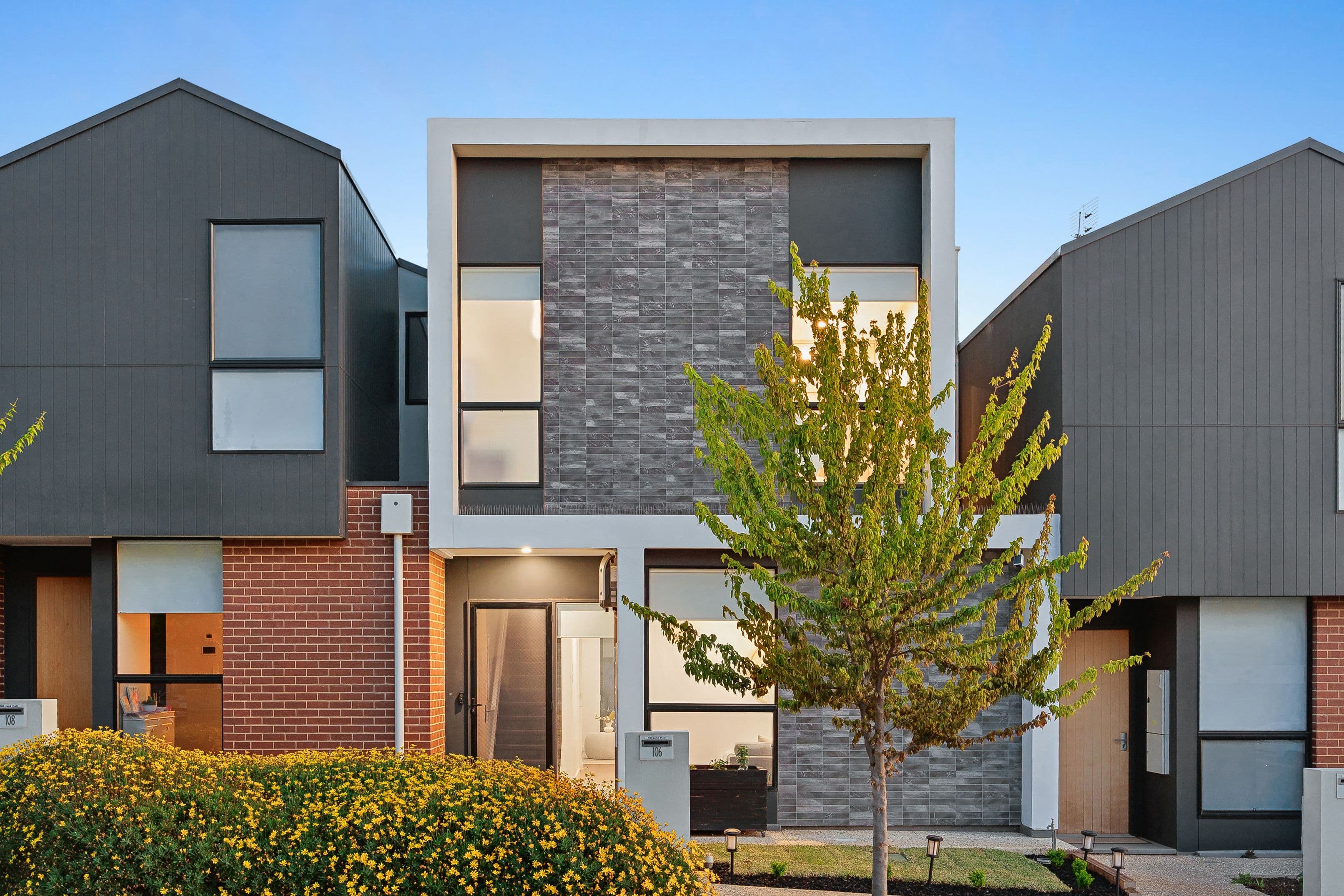 106 Buchanan Drive, Woodforde SA 5072, Woodforde - Image 1