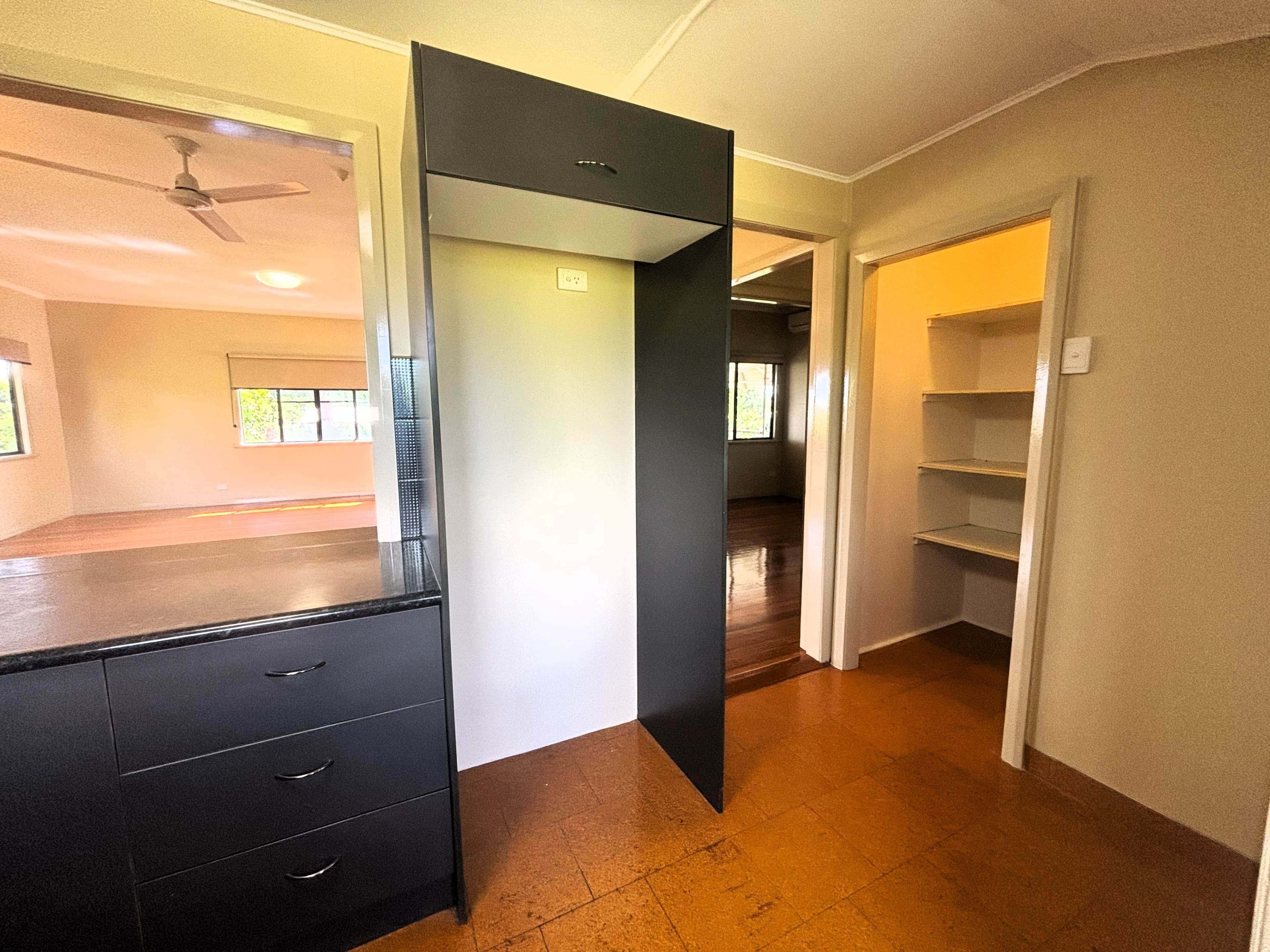 7 Brown Street, Mareeba QLD 4880, Mareeba - Thumbnail 6