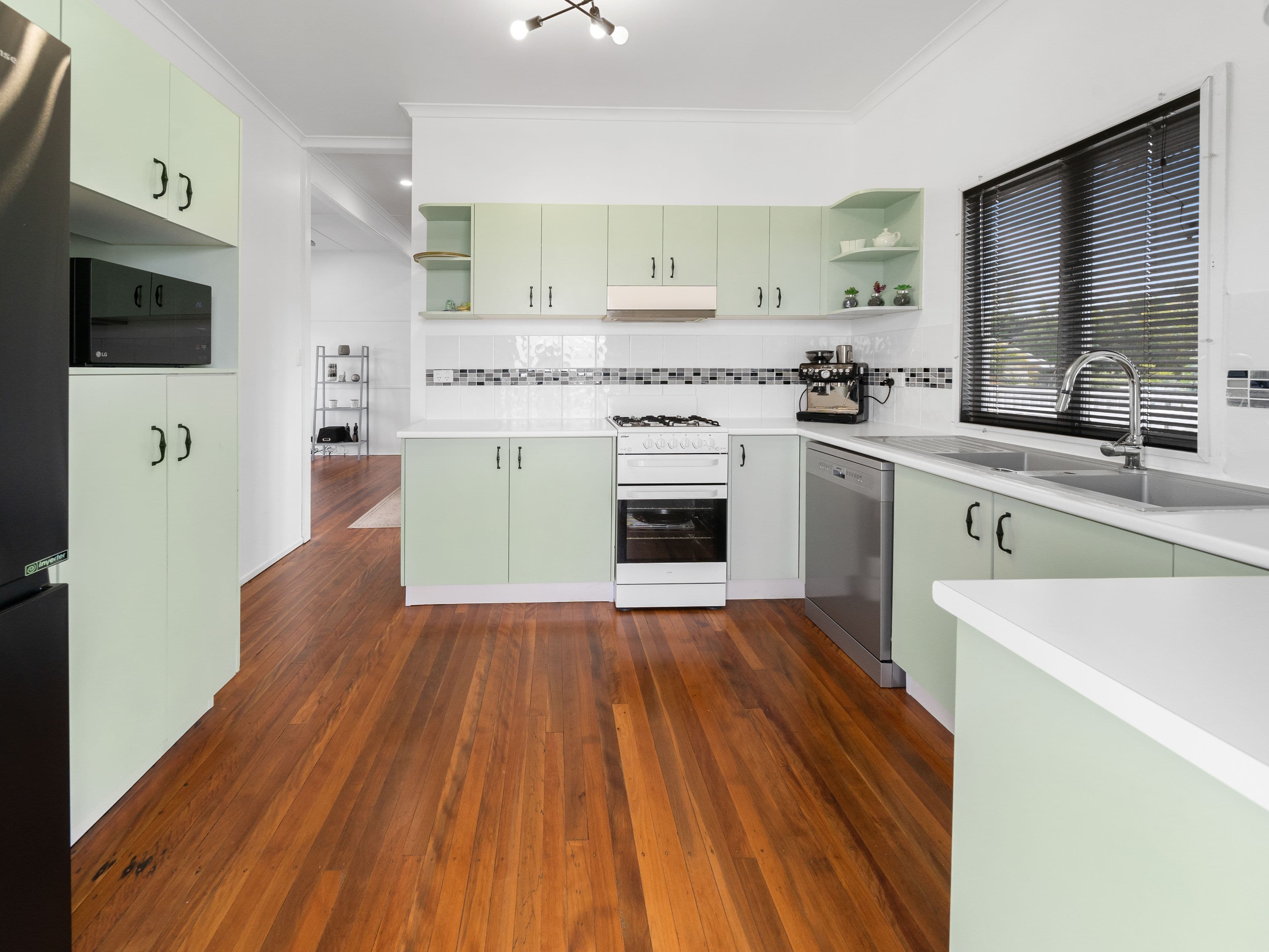 38 Marvin Street, Eastern Heights QLD 4305, Eastern Heights - Thumbnail 4