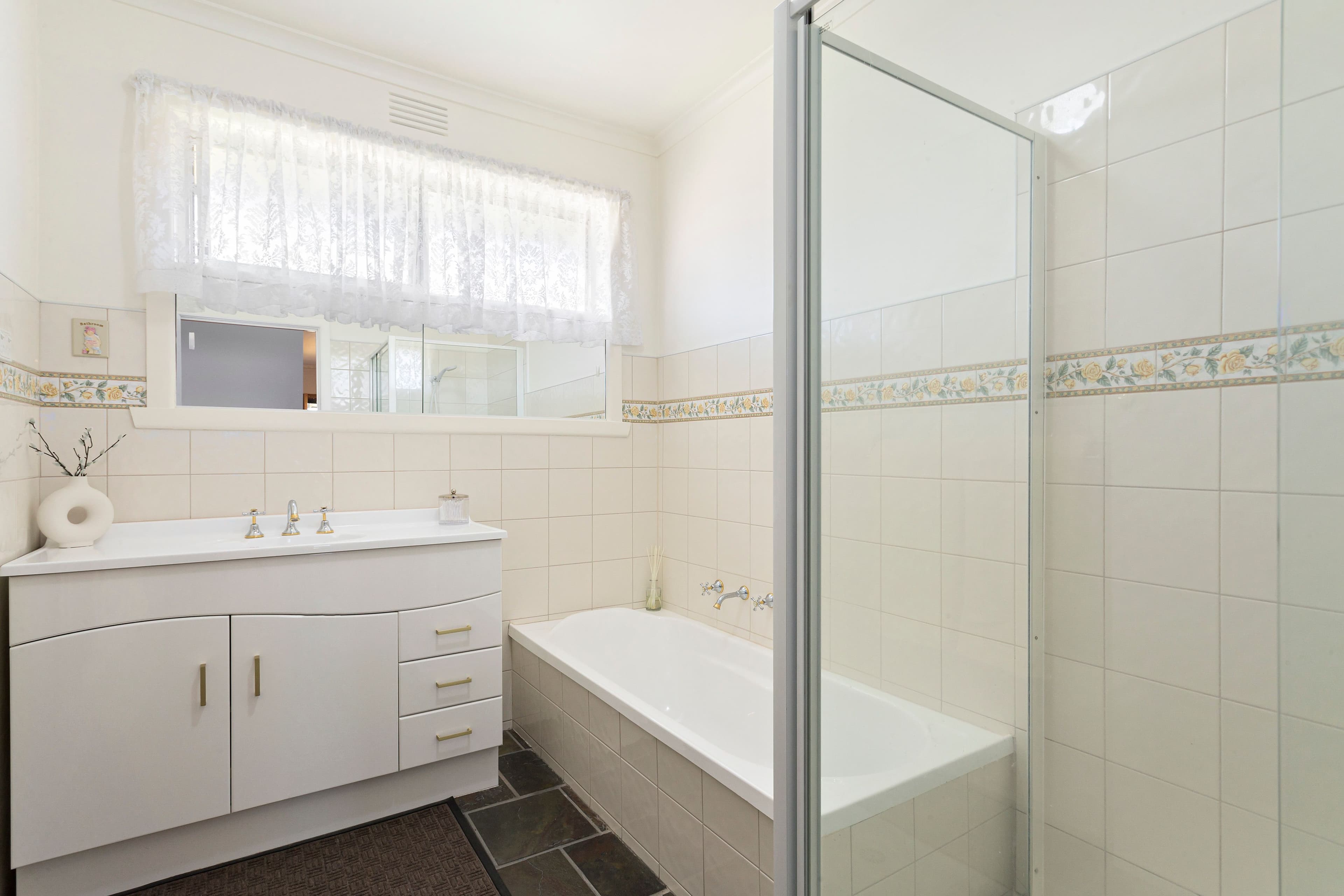 113 Mount View Road, Lalor VIC 3075, Lalor - Thumbnail 6