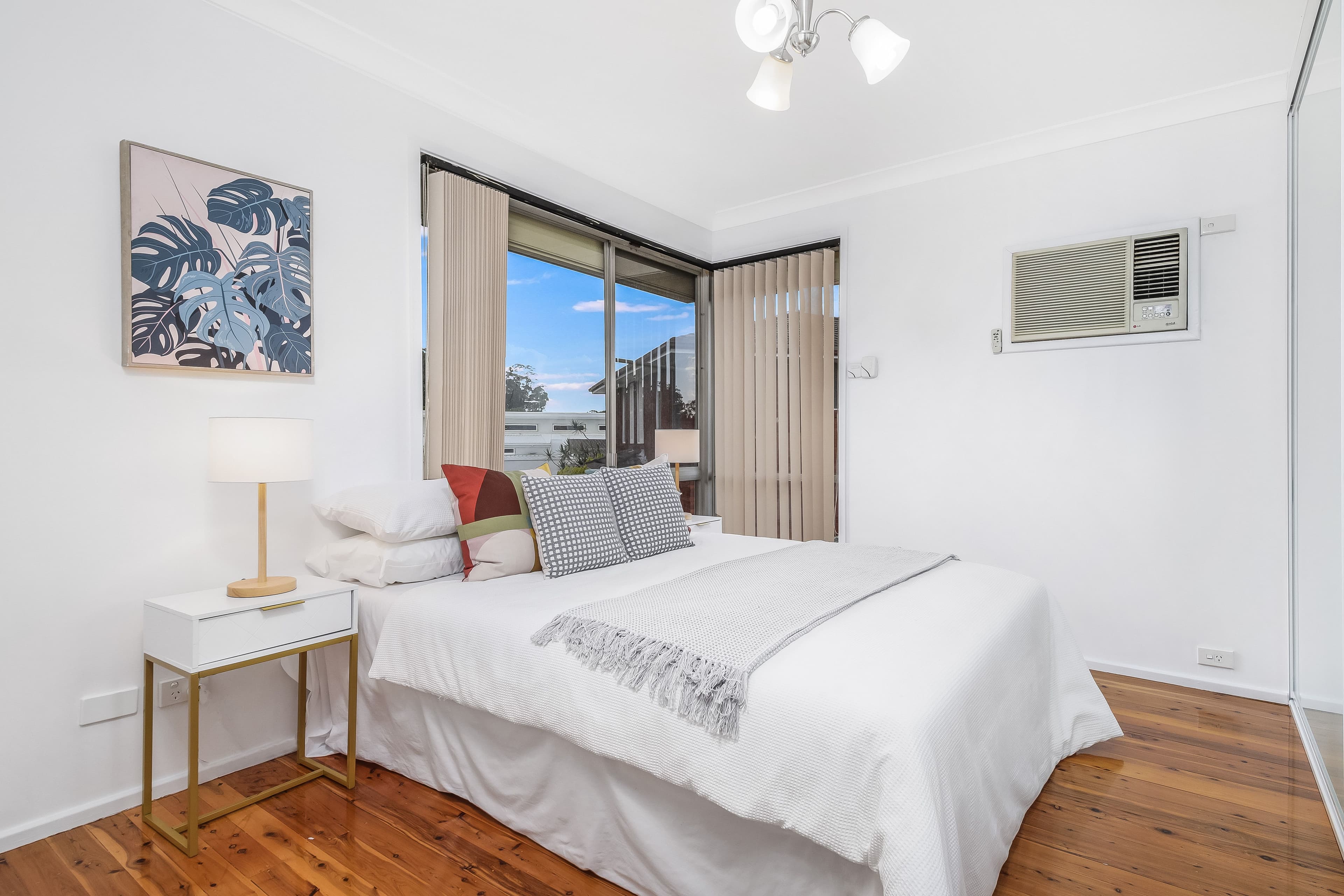 8 Allison Avenue, Condell Park NSW 2200, Condell Park - Thumbnail 4