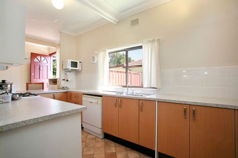 46 Betty Hendry Parade, NORTH RYDE NSW 2113, North Ryde - Thumbnail 2