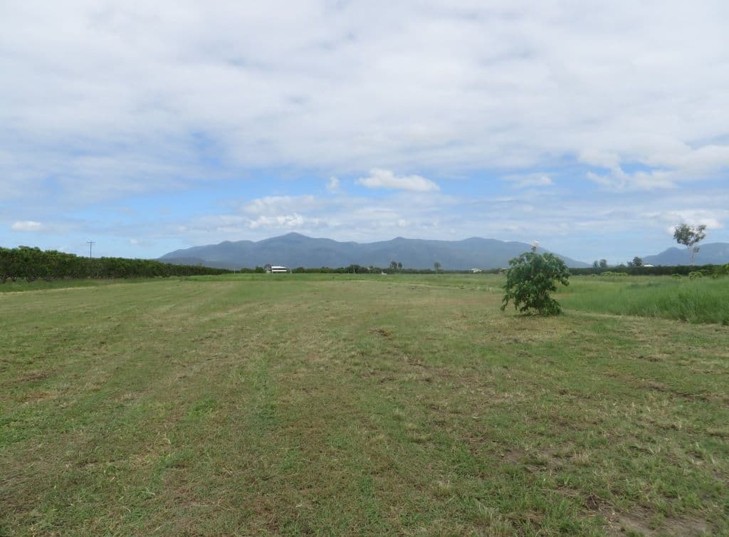 135 Bartlett Road, Horseshoe Lagoon QLD 4809, Horseshoe Lagoon - Thumbnail 2