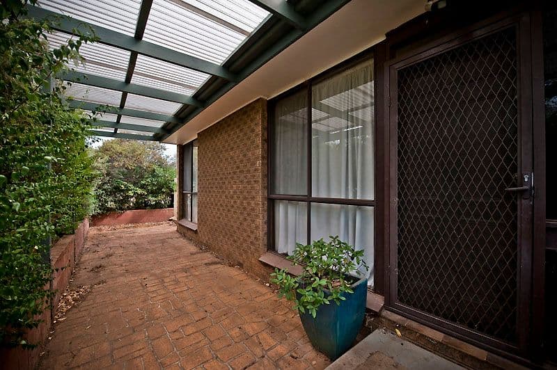 2 Dunn Place, QUEANBEYAN NSW 2620, Queanbeyan West - Thumbnail 4