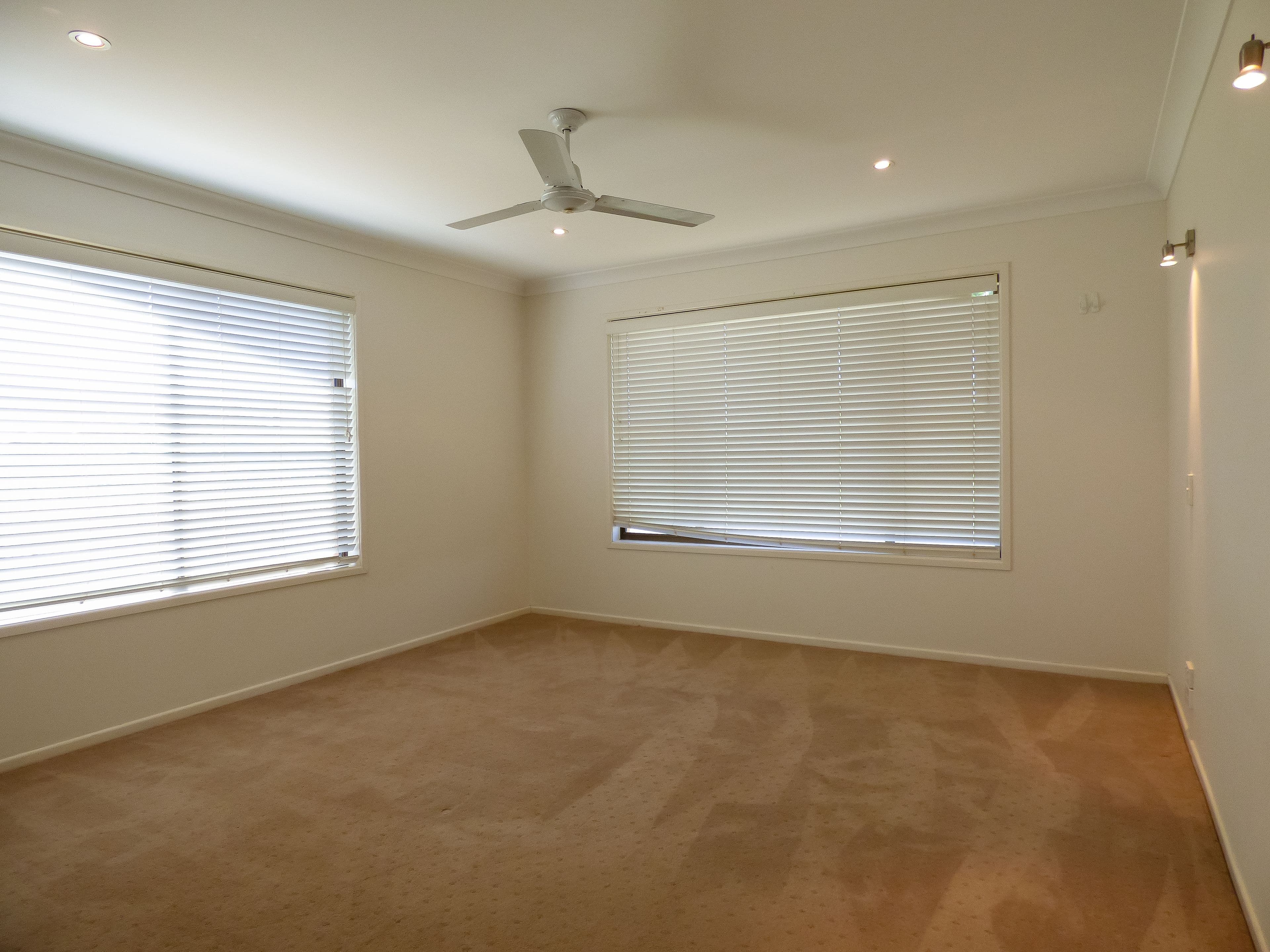 16 Edna Street, Roma QLD 4455, Roma - Thumbnail 8