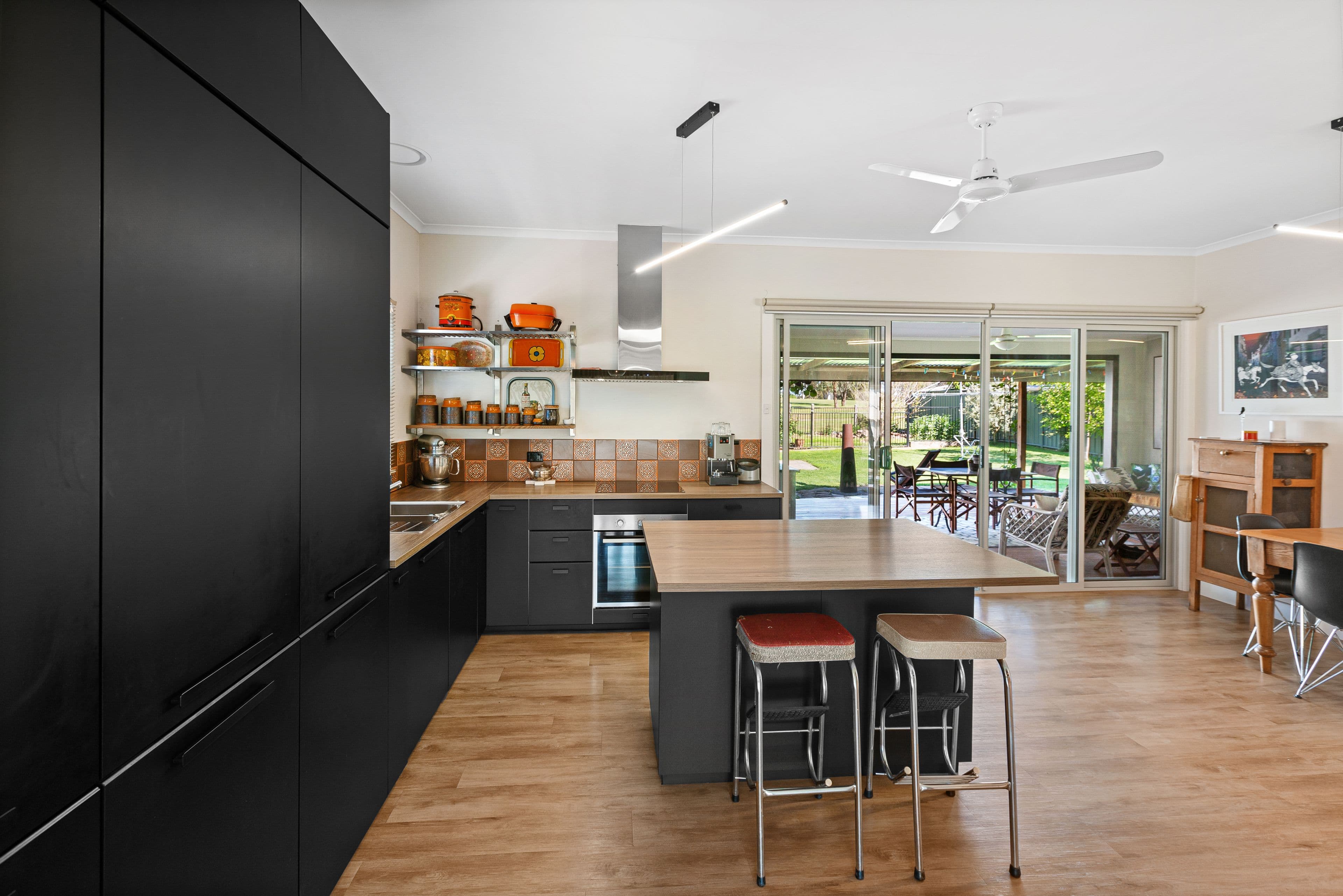 19 Elvins Street, Mansfield VIC 3722, Mansfield - Thumbnail 4