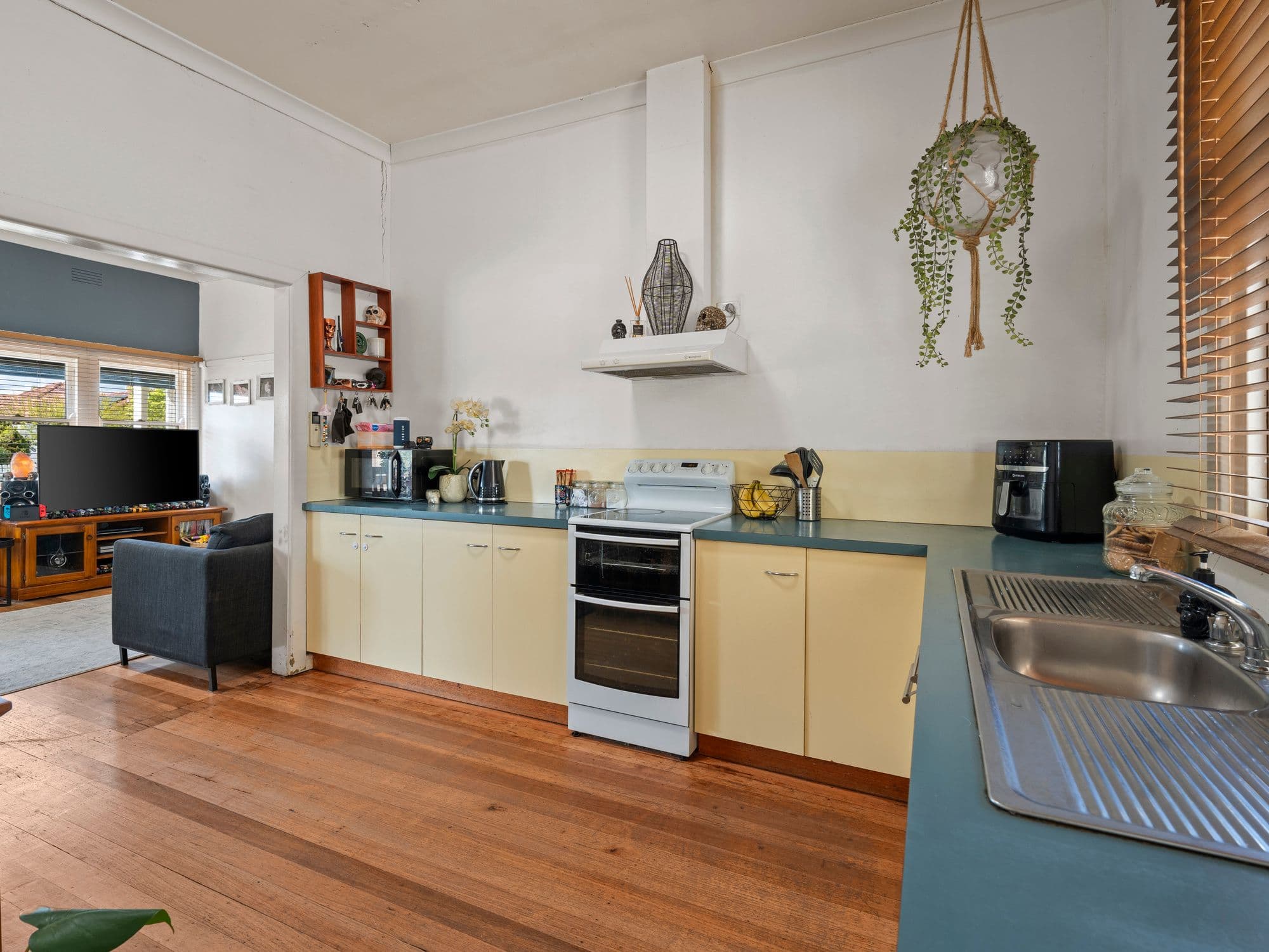 10 Egmont Street, Benalla VIC 3672, Benalla - Thumbnail 6