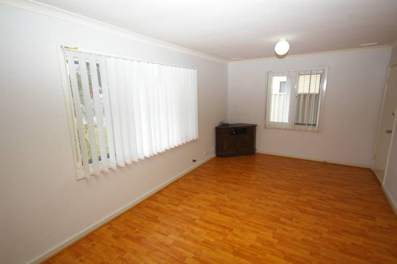 29 Stroughton Road, WESTMINSTER WA 6061, Westminster - Thumbnail 3