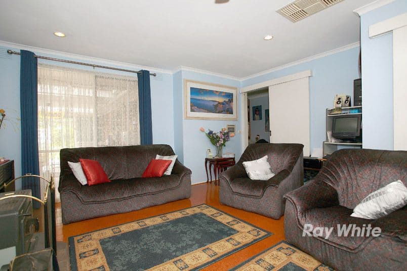 2 Gray Street, CRANBOURNE NORTH VIC 3977, Cranbourne North - Thumbnail 6