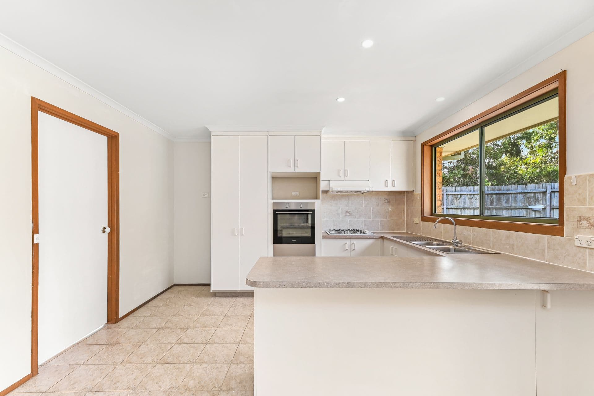 9 Raneen Place, Berwick VIC 3806, Berwick - Thumbnail 6