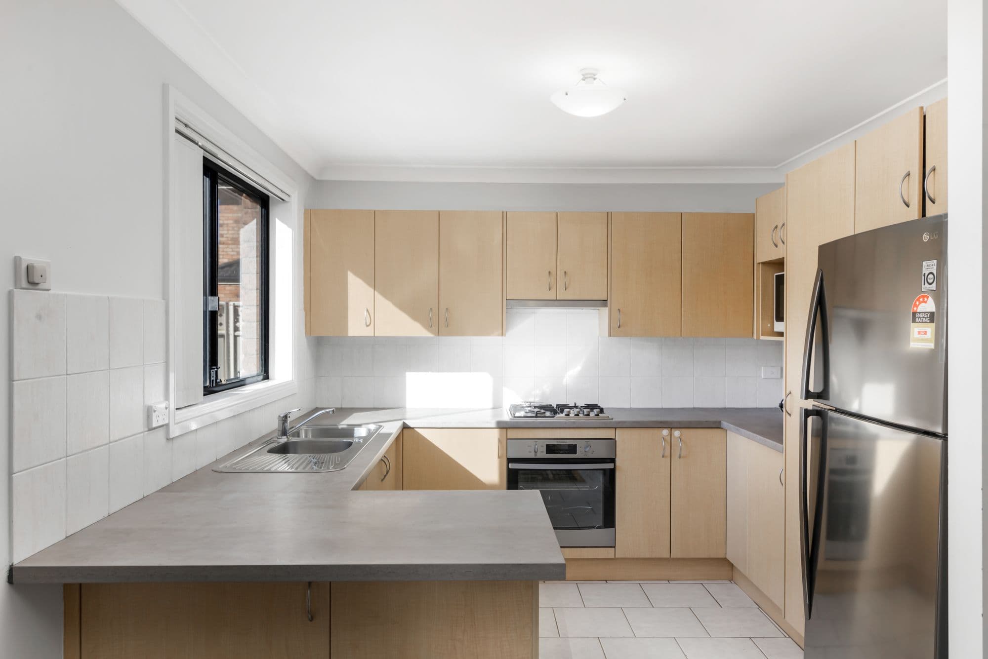 3/34 First Avenue, Hoxton Park NSW 2171, Hoxton Park - Thumbnail 4