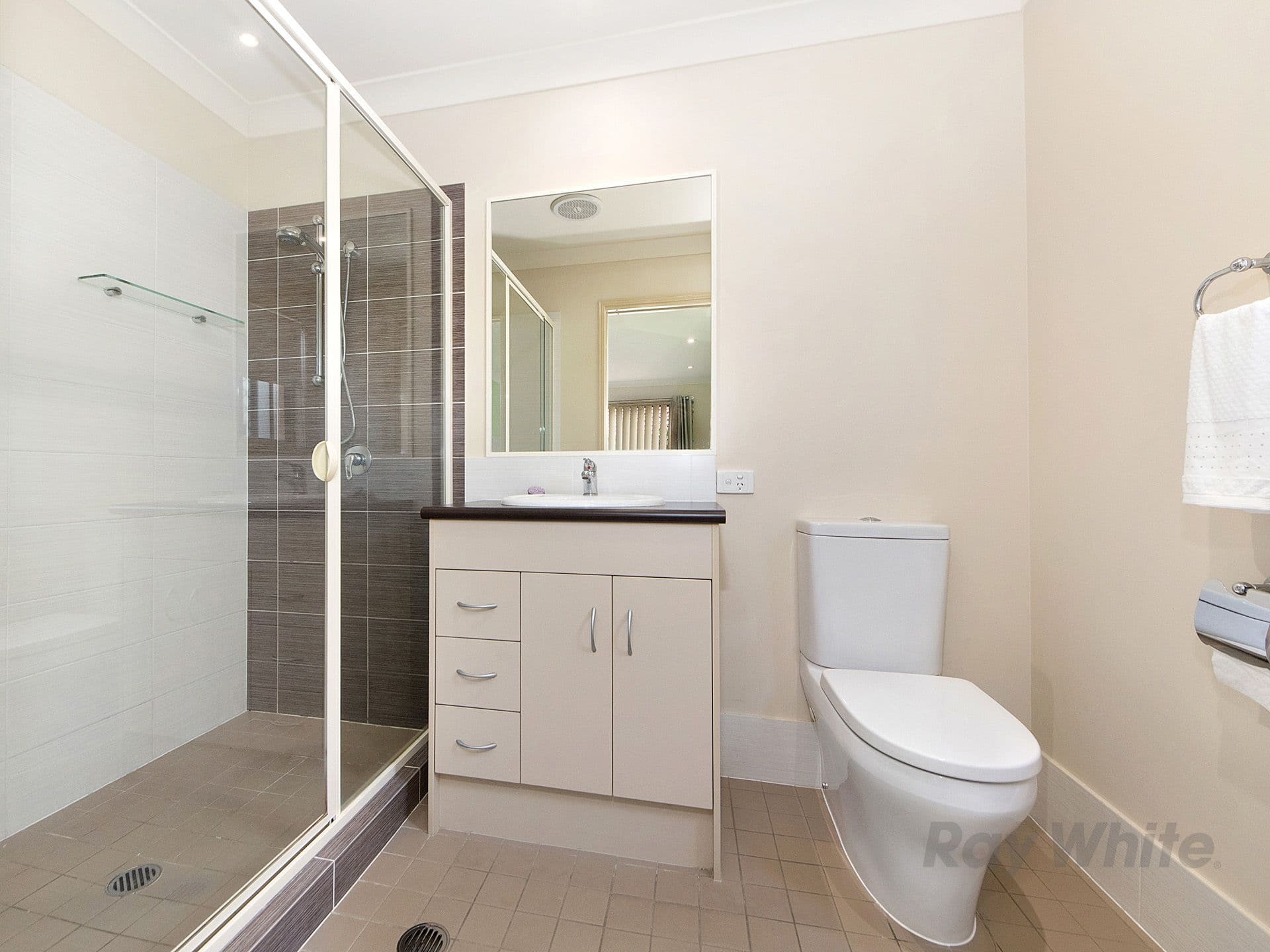 2 Carob Court, Ormeau QLD 4208, Ormeau - Thumbnail 8