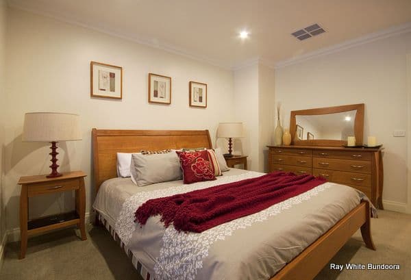 5 Farnham Crescent, MILL PARK VIC 3082, Mill Park - Thumbnail 3
