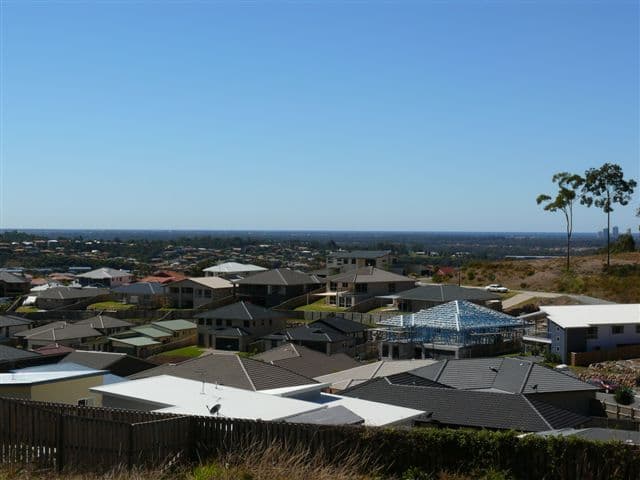 22 Wunburra Circuit, PACIFIC PINES QLD 4211, Pacific Pines - Thumbnail 4