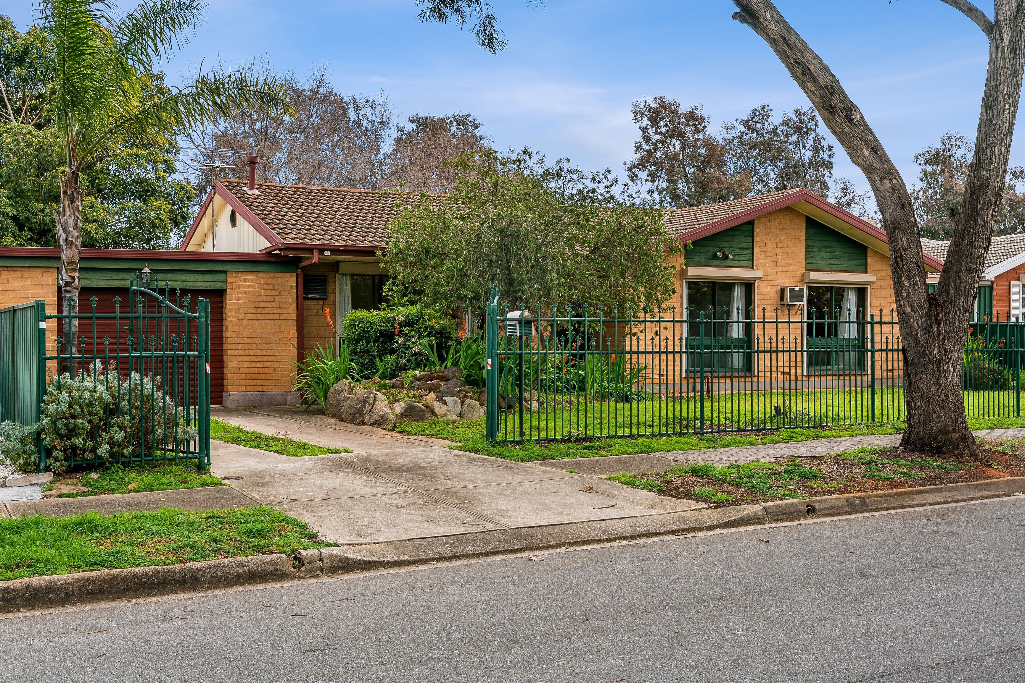 5 Vivian Court, Para Hills West SA 5096, Para Hills West - Thumbnail 2