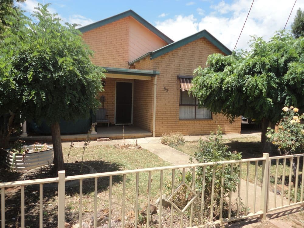 82 Grey Street, TEMORA NSW 2666, Temora - Image 1