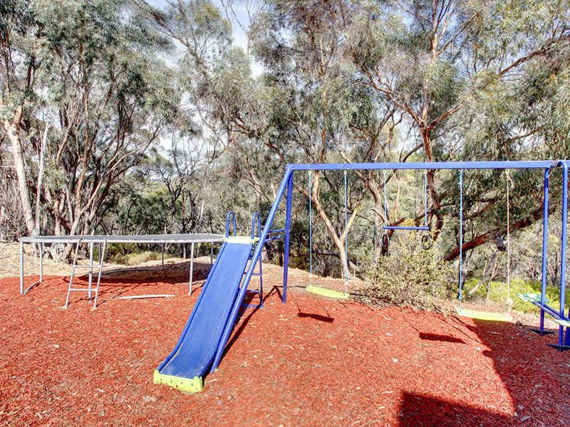 3 Connemara Way, Woodcroft - Thumbnail 8
