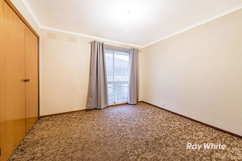 15 Lecky Street, Cranbourne VIC 3977, Cranbourne - Thumbnail 5