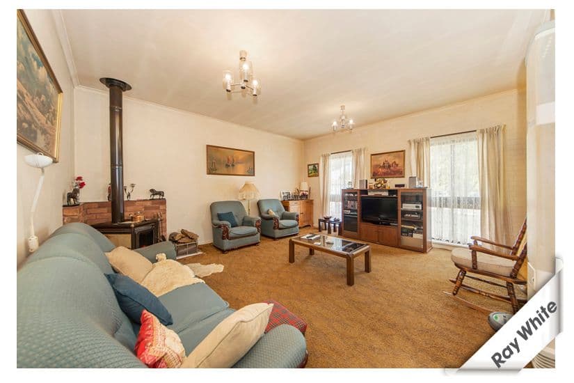 18 Bungendore Road, QUEANBEYAN NSW 2620, Queanbeyan East - Thumbnail 4