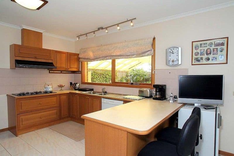 57 Jenola Parade, WANTIRNA SOUTH VIC 3152, Wantirna South - Thumbnail 2