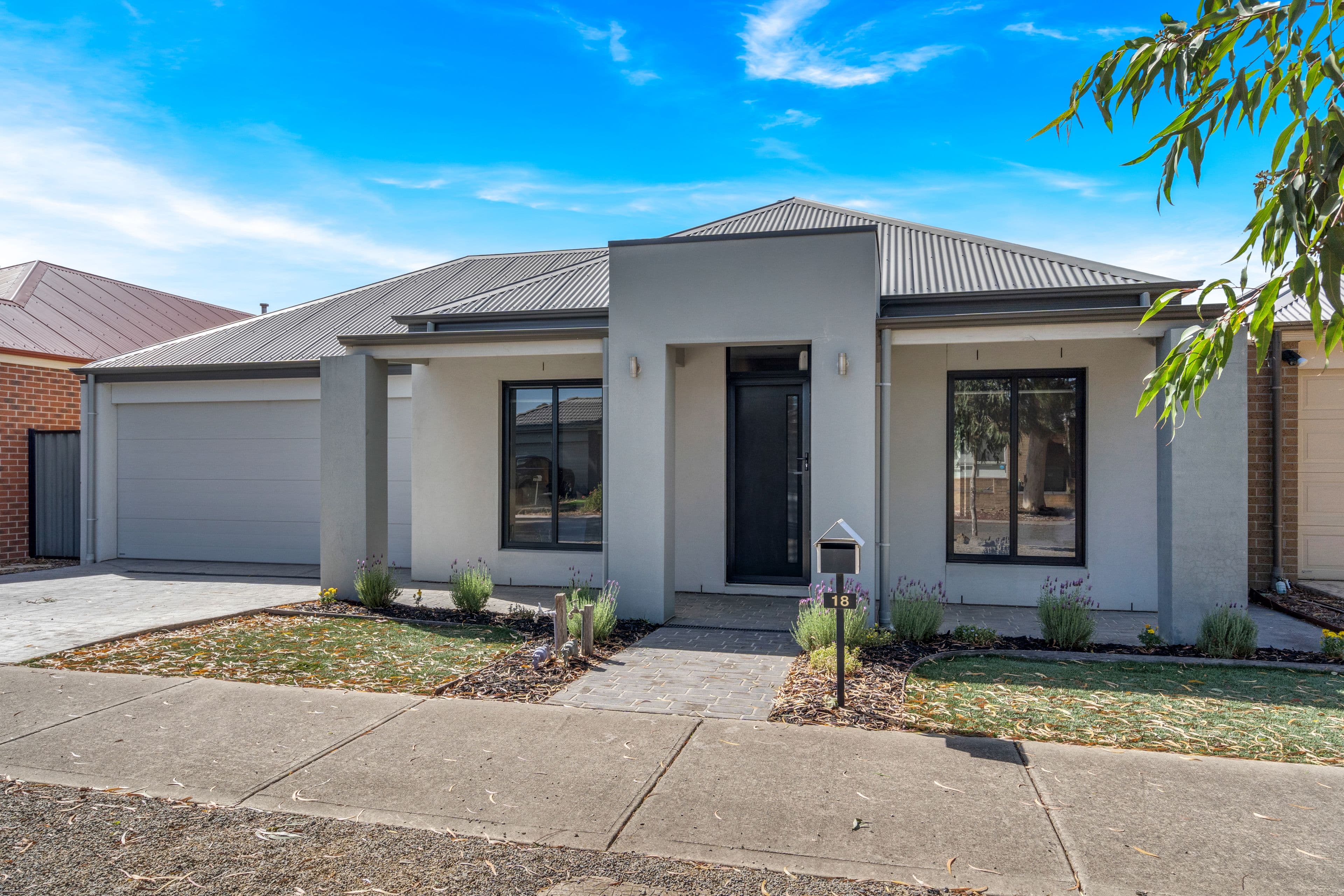 18 Dempster Drive, Craigieburn VIC 3064, Craigieburn - Image 1