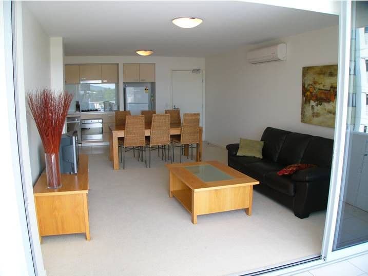 13 Walsh Street, MILTON QLD 4064, Milton - Thumbnail 2
