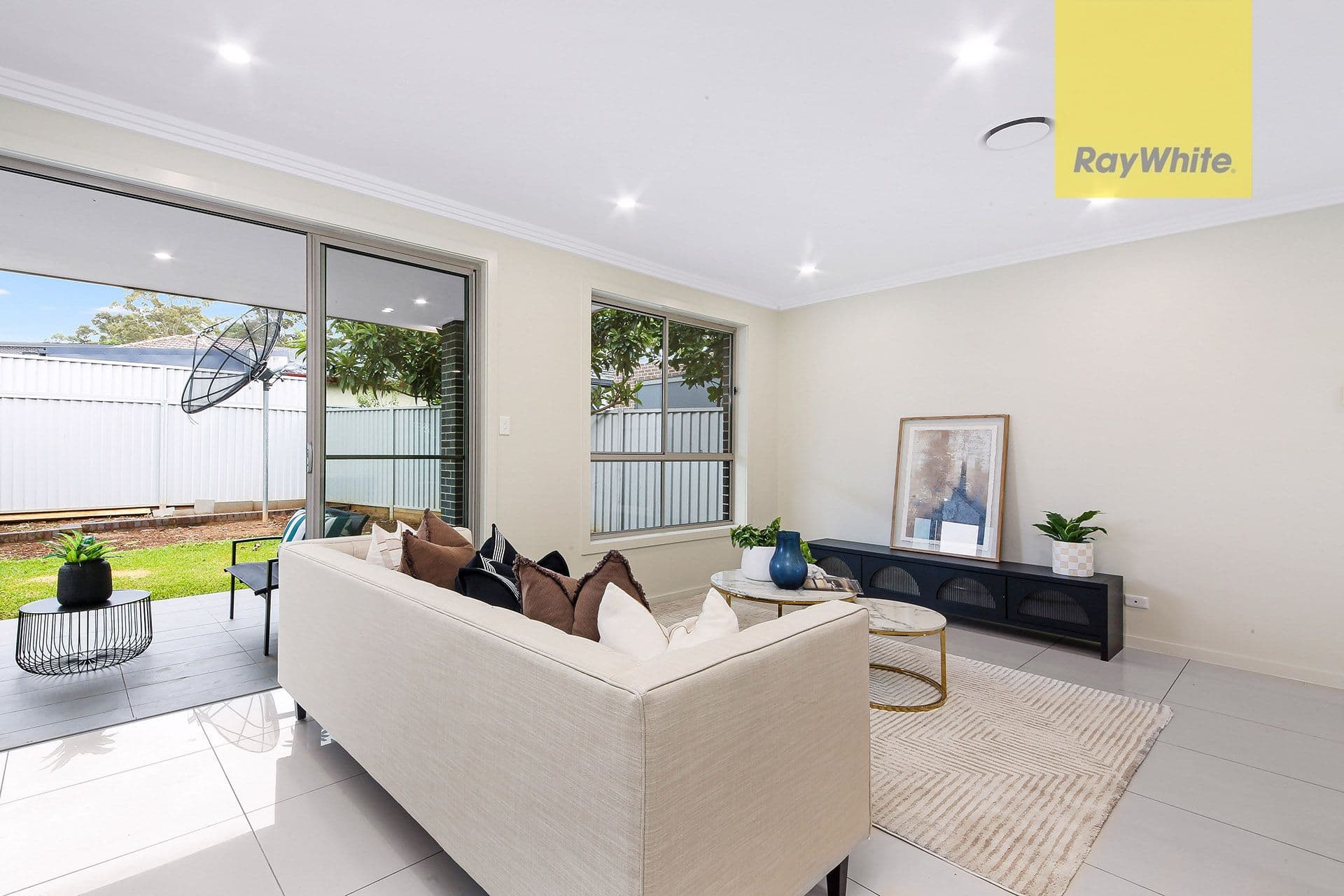 9 Dennistoun Avenue, Guildford NSW 2161, Guildford - Thumbnail 4