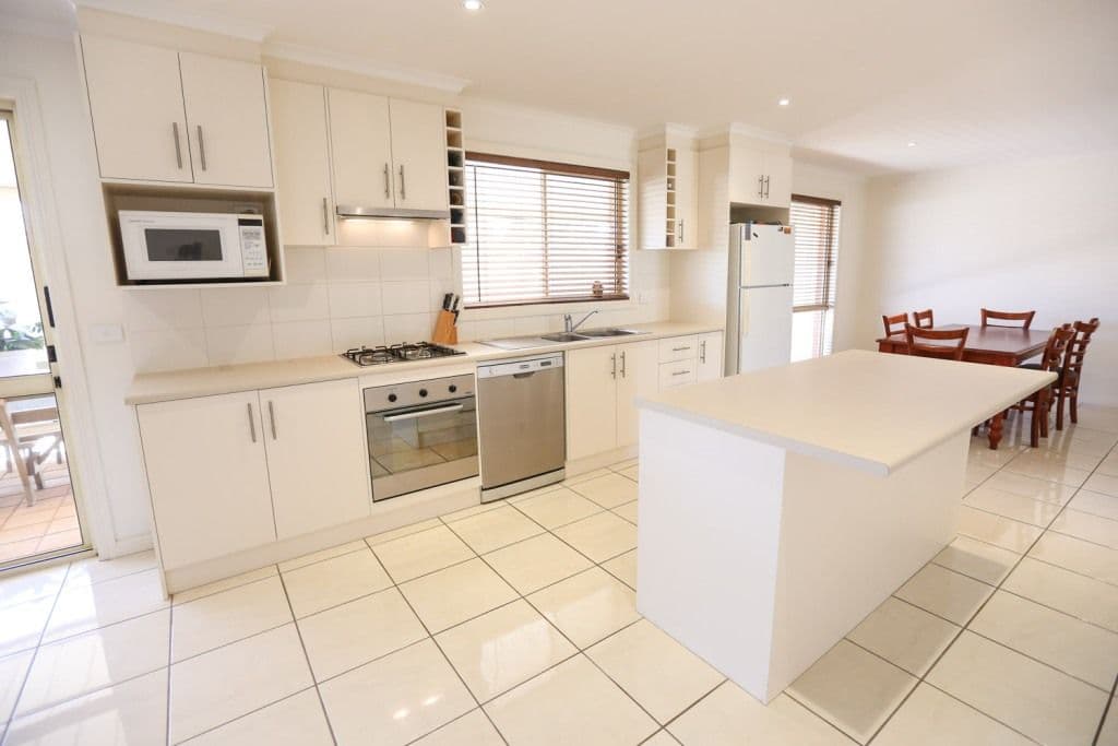 14 Lisa Court, MILDURA VIC 3500, Mildura - Thumbnail 2