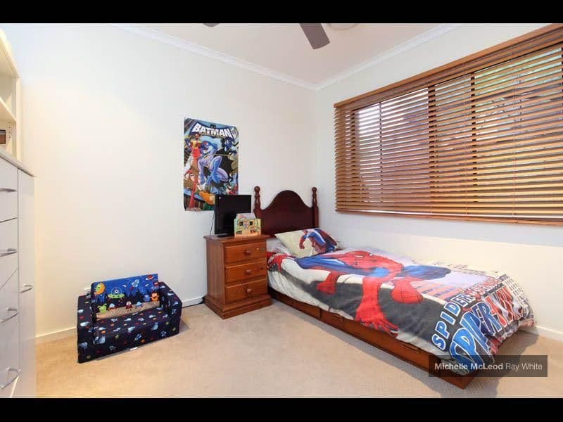 15 Morningview Street, CHAPEL HILL QLD 4069, Chapel Hill - Thumbnail 8