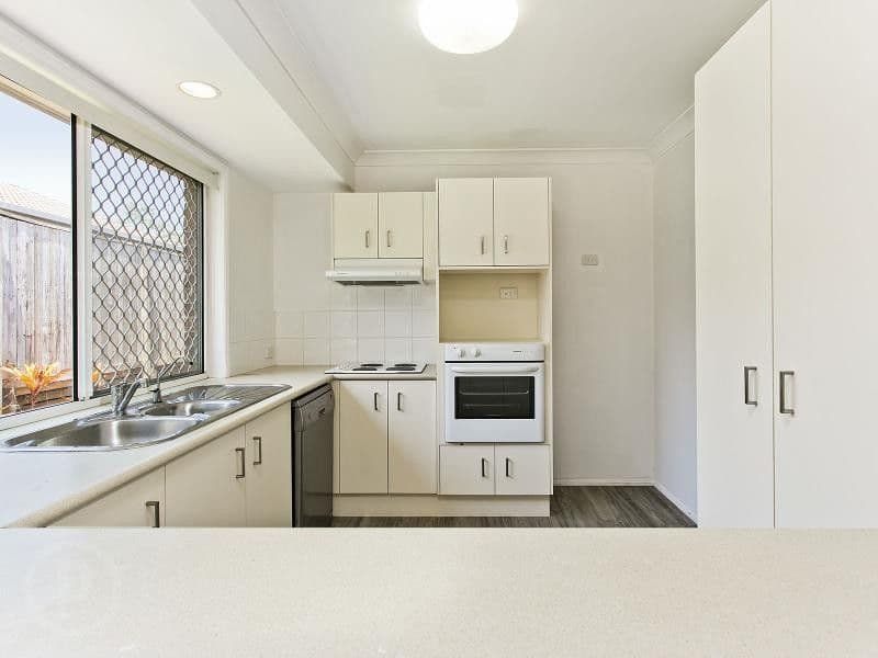 11 Hilltop Place, Banyo QLD 4014, Banyo - Thumbnail 5