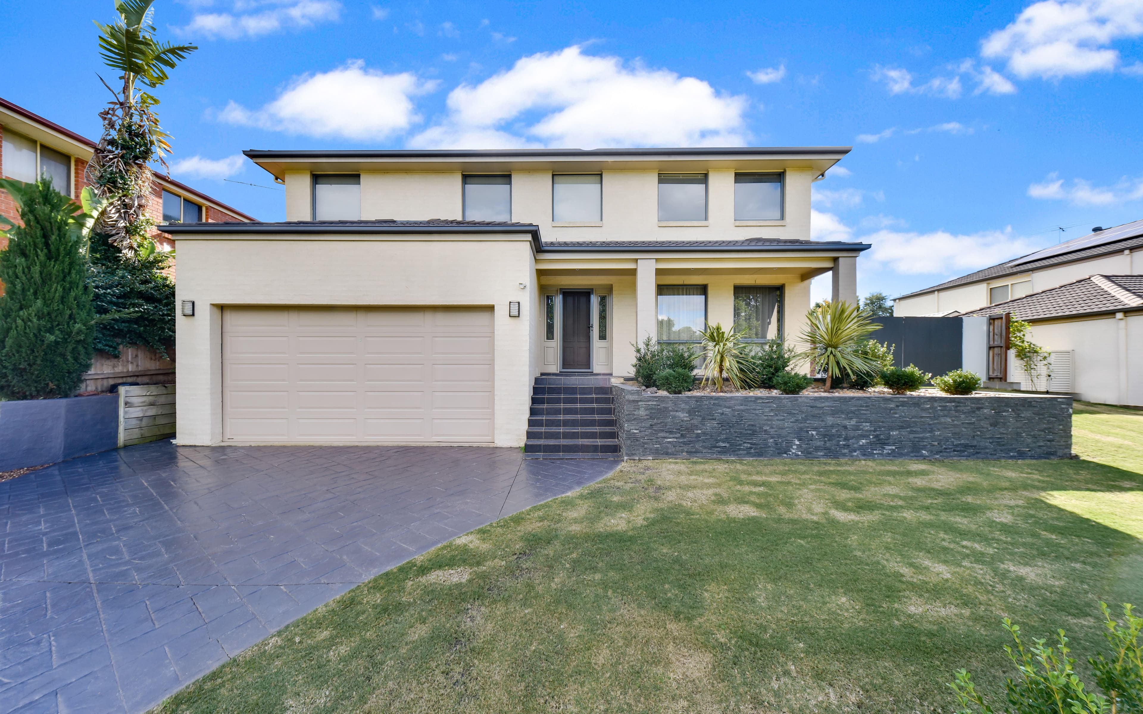19 Strathwallen Close, Macquarie Links NSW 2565, Macquarie Links - Image 1