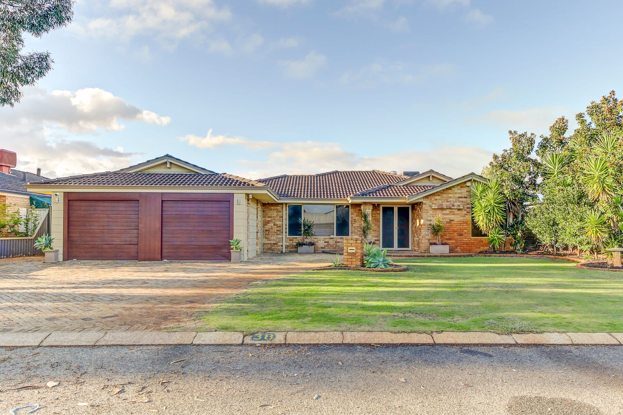 38 Jaeger Square, Ballajura WA 6066, Ballajura - Image 1