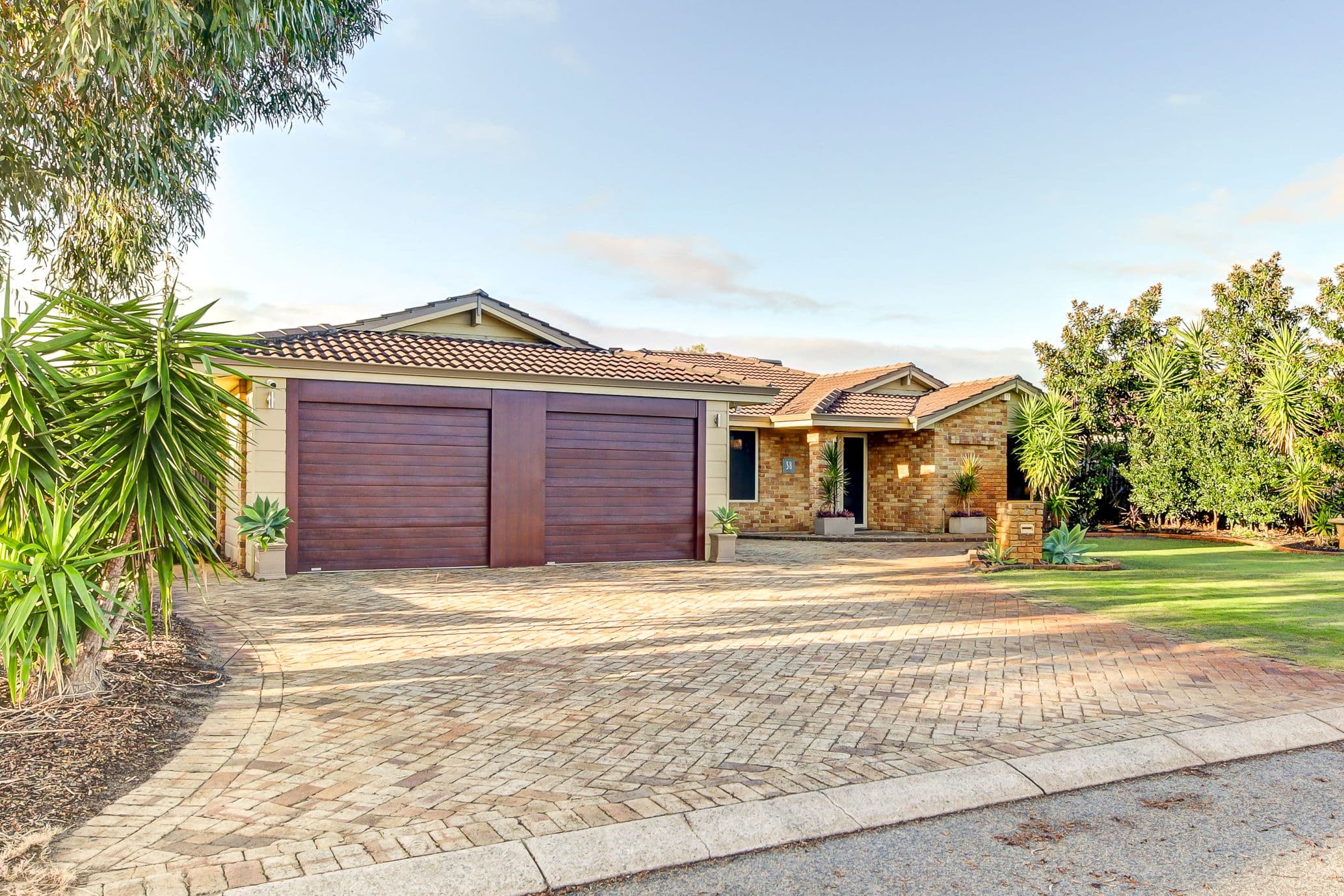 38 Jaeger Square, Ballajura WA 6066, Ballajura - Thumbnail 2