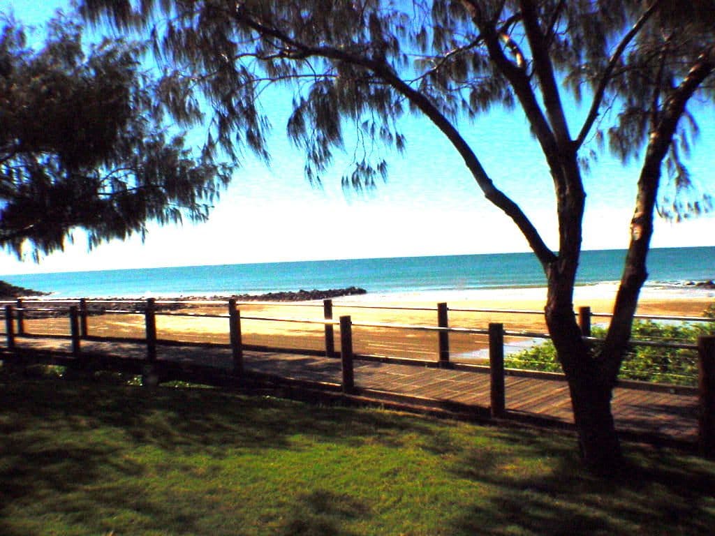 14 Birdwood Cresent, BARGARA QLD 4670, Bargara - Thumbnail 2