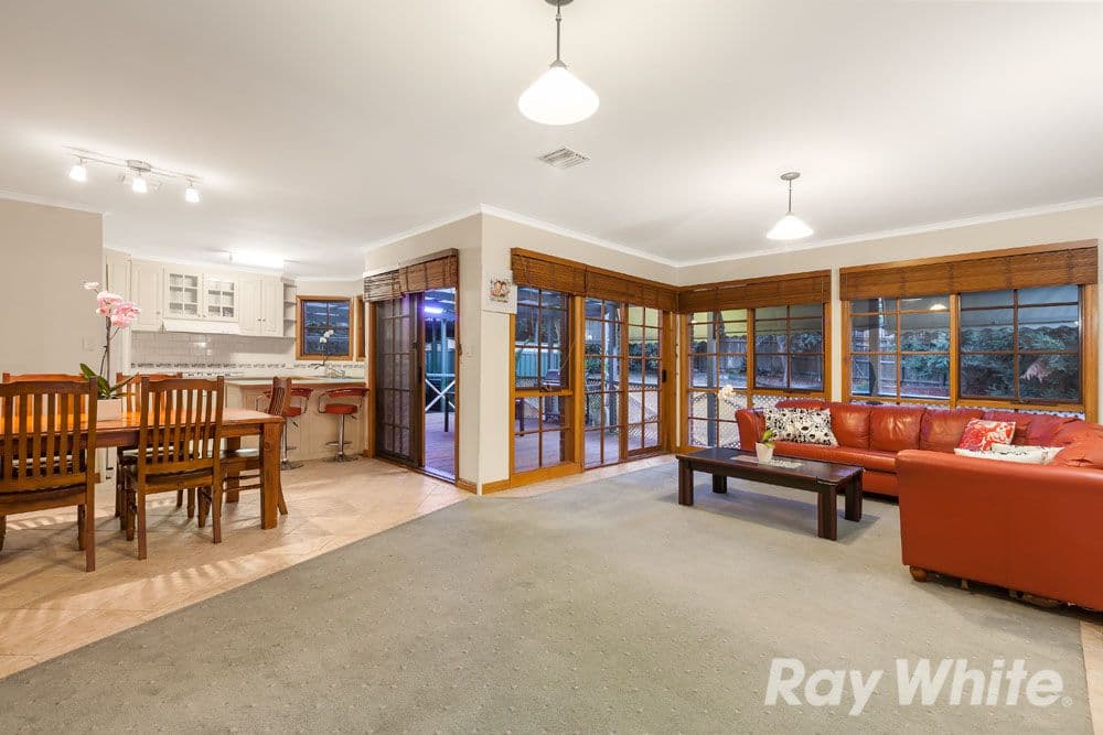 167 Blossom Park Drive, Mill Park VIC 3082, Mill Park - Thumbnail 4