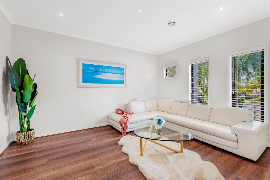 14 Nighthawk Boulevard, South Morang VIC 3752, South Morang - Thumbnail 3