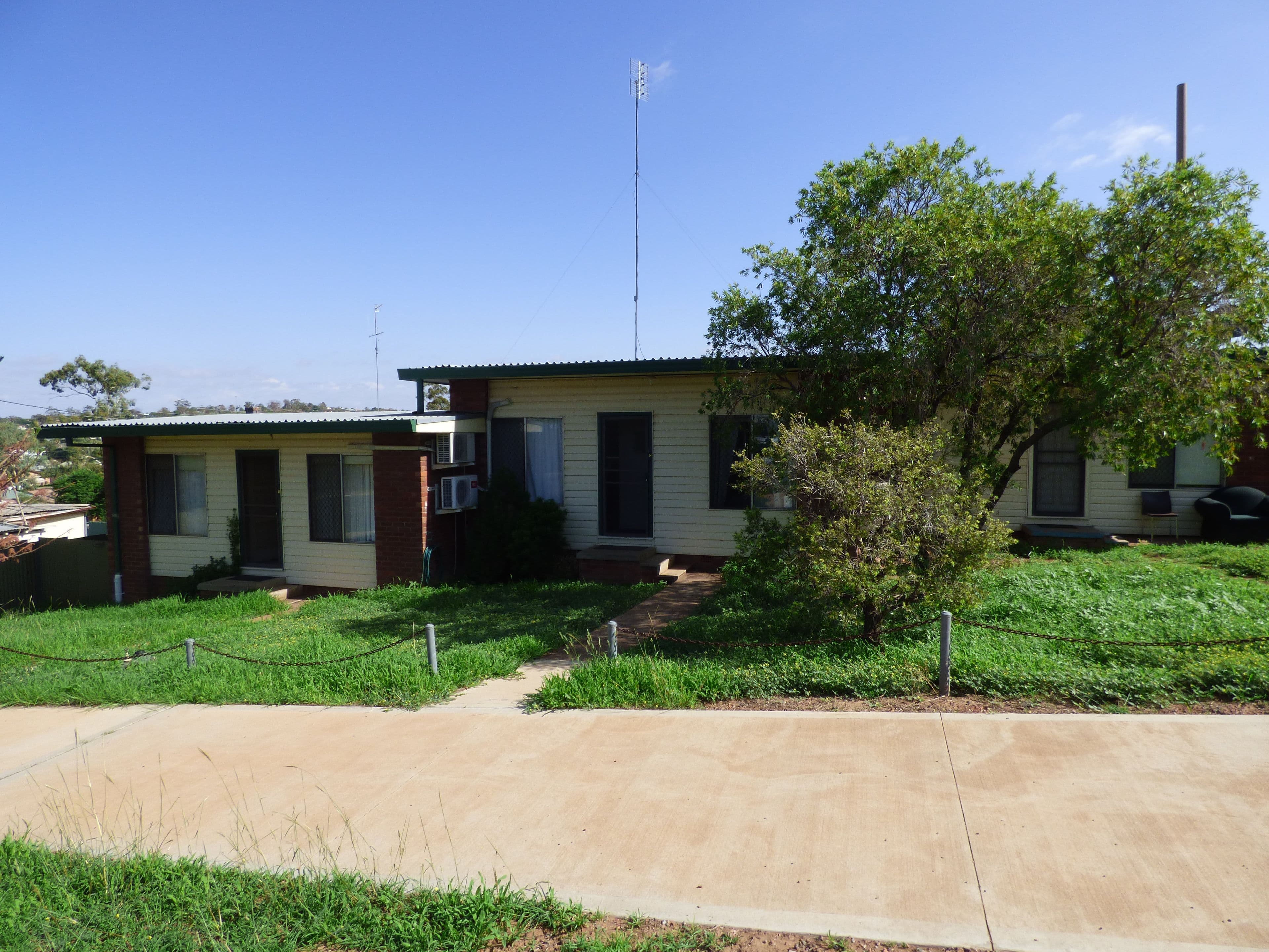 1-3/12 Bushman Street, Parkes NSW 2870, Parkes - Image 1