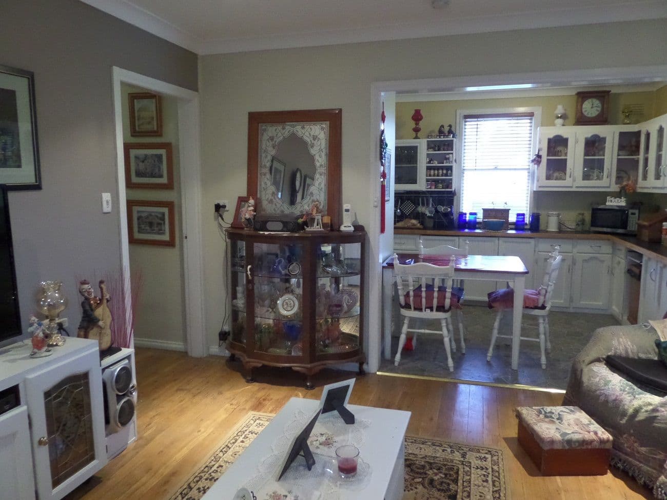 49 Lake Drive, NARRANDERA NSW 2700, Narrandera - Thumbnail 2