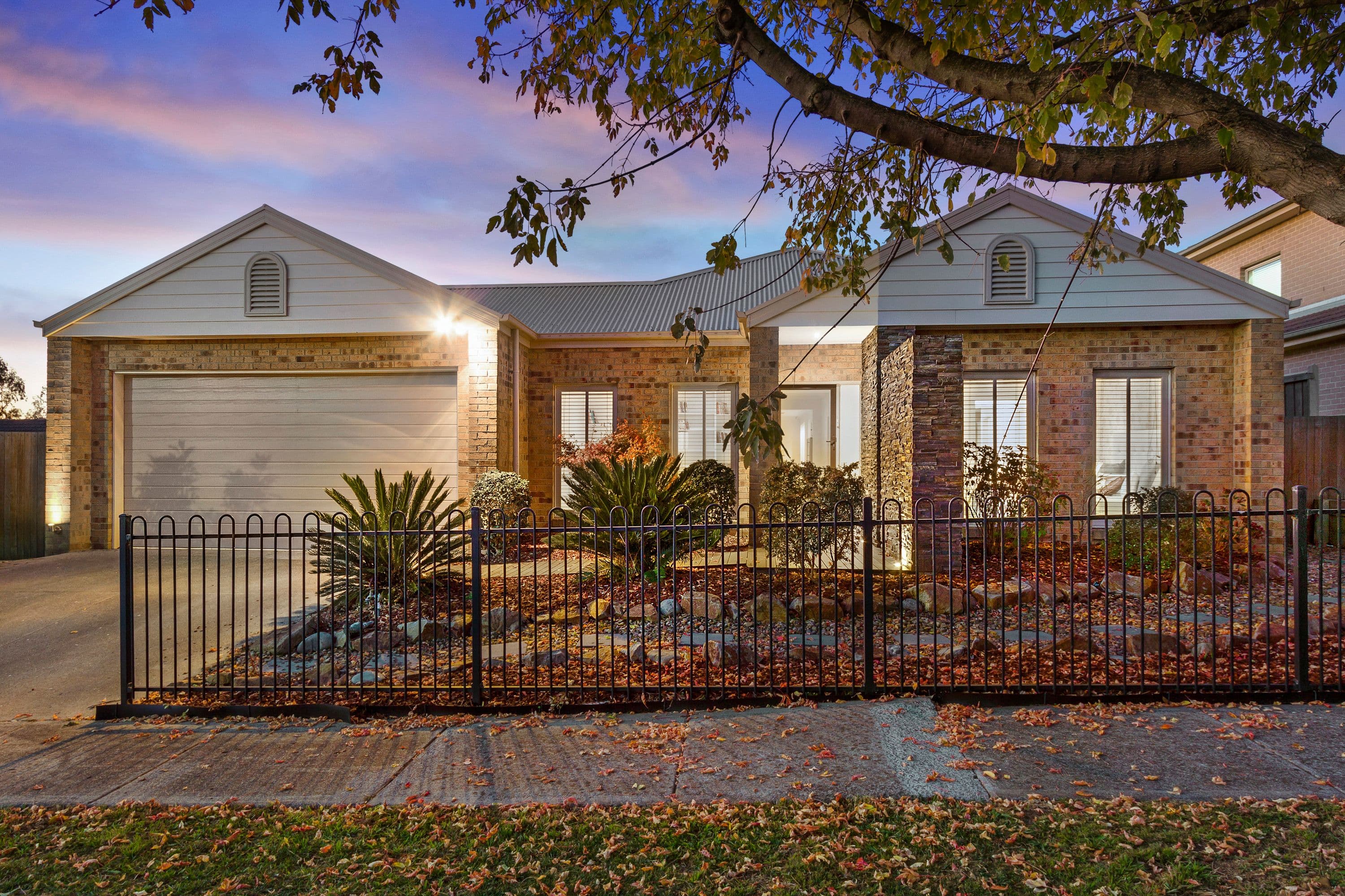 10 Cedarwood Crescent, Berwick VIC 3806, Berwick - Image 1