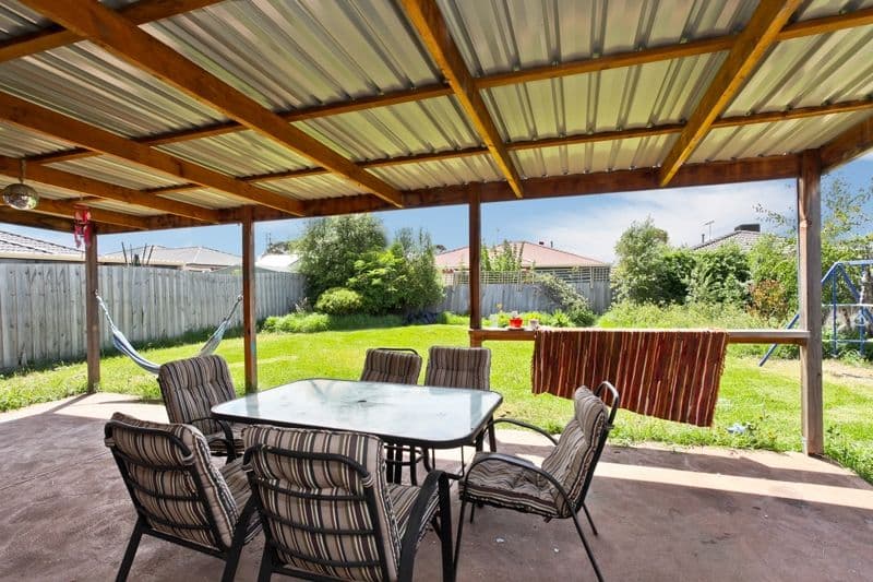 32 Finchley Park Crescent, TARNEIT VIC 3029, Tarneit - Thumbnail 4