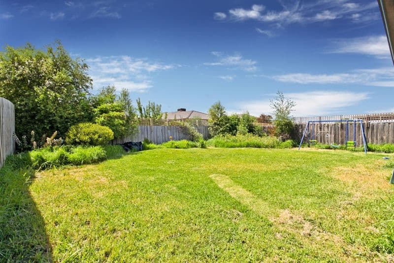 32 Finchley Park Crescent, TARNEIT VIC 3029, Tarneit - Thumbnail 5