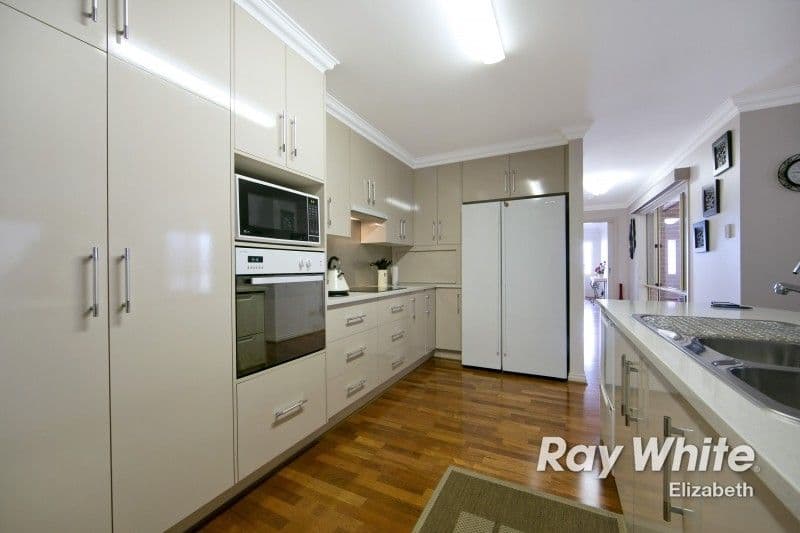 9 Windsor Court, CRAIGMORE SA 5114, Craigmore - Thumbnail 4