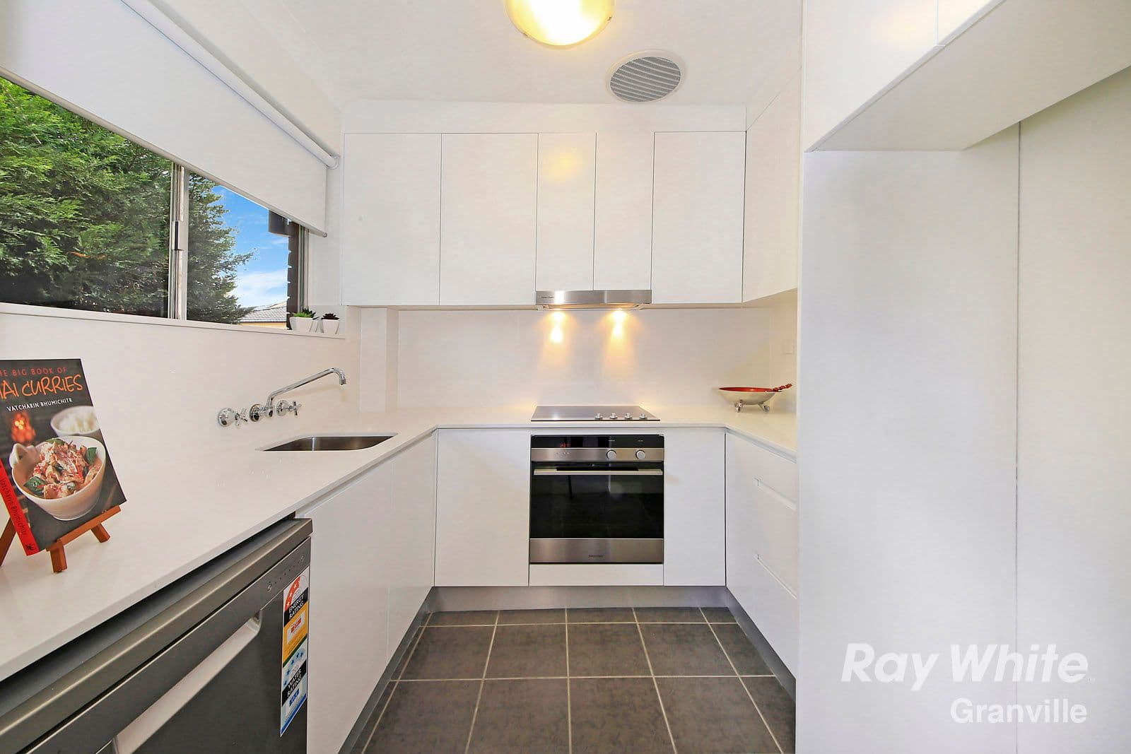 15 Oxford Street, Merrylands NSW 2160, Merrylands - Thumbnail 2